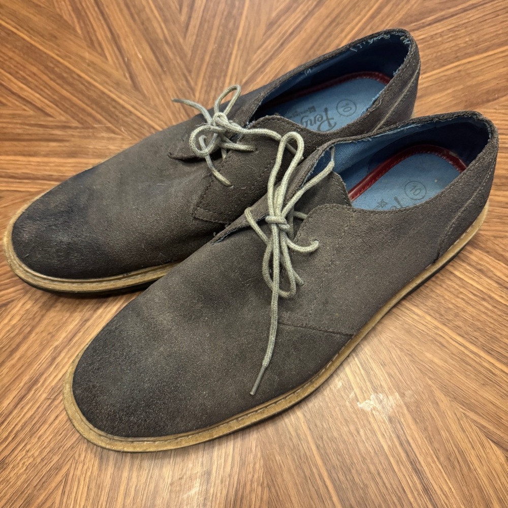 Original Penguin Gray Oxfords with Suede Finish
